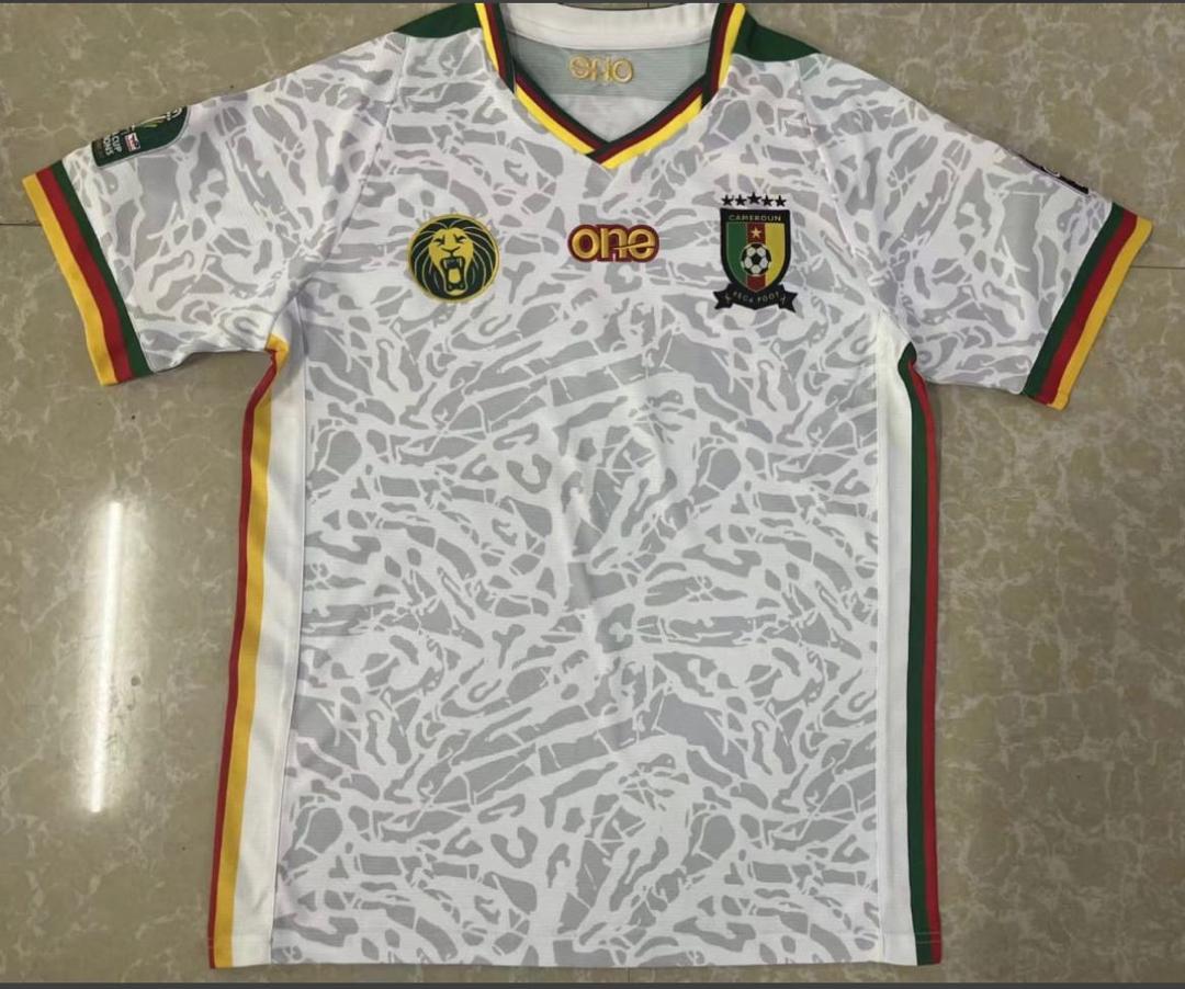 MAILLOT COLLECTION CAMEROUN BLANC PANTHERE