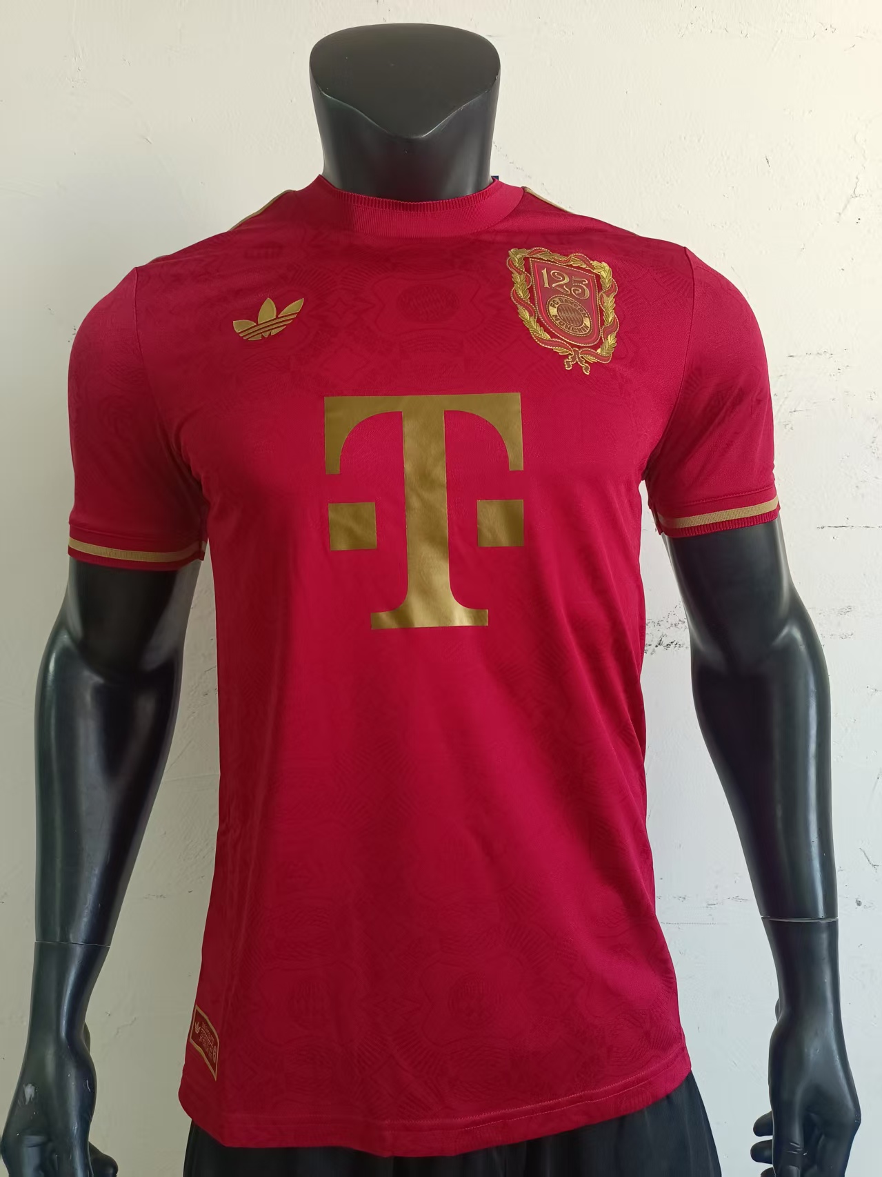 BAYERN COLECTOR ROUGE BORDEAUX