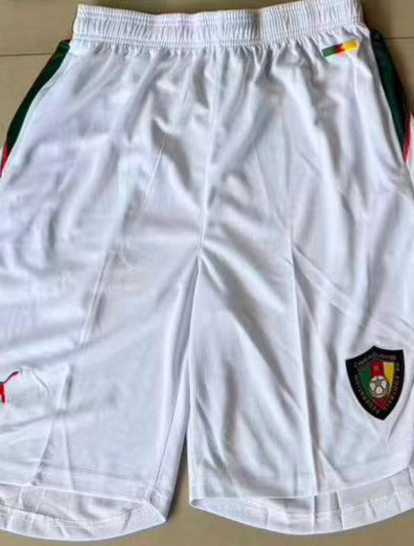 CHORT PUMA CAMEROUN BLANC 98