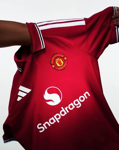 UNITED ROUGE 2027